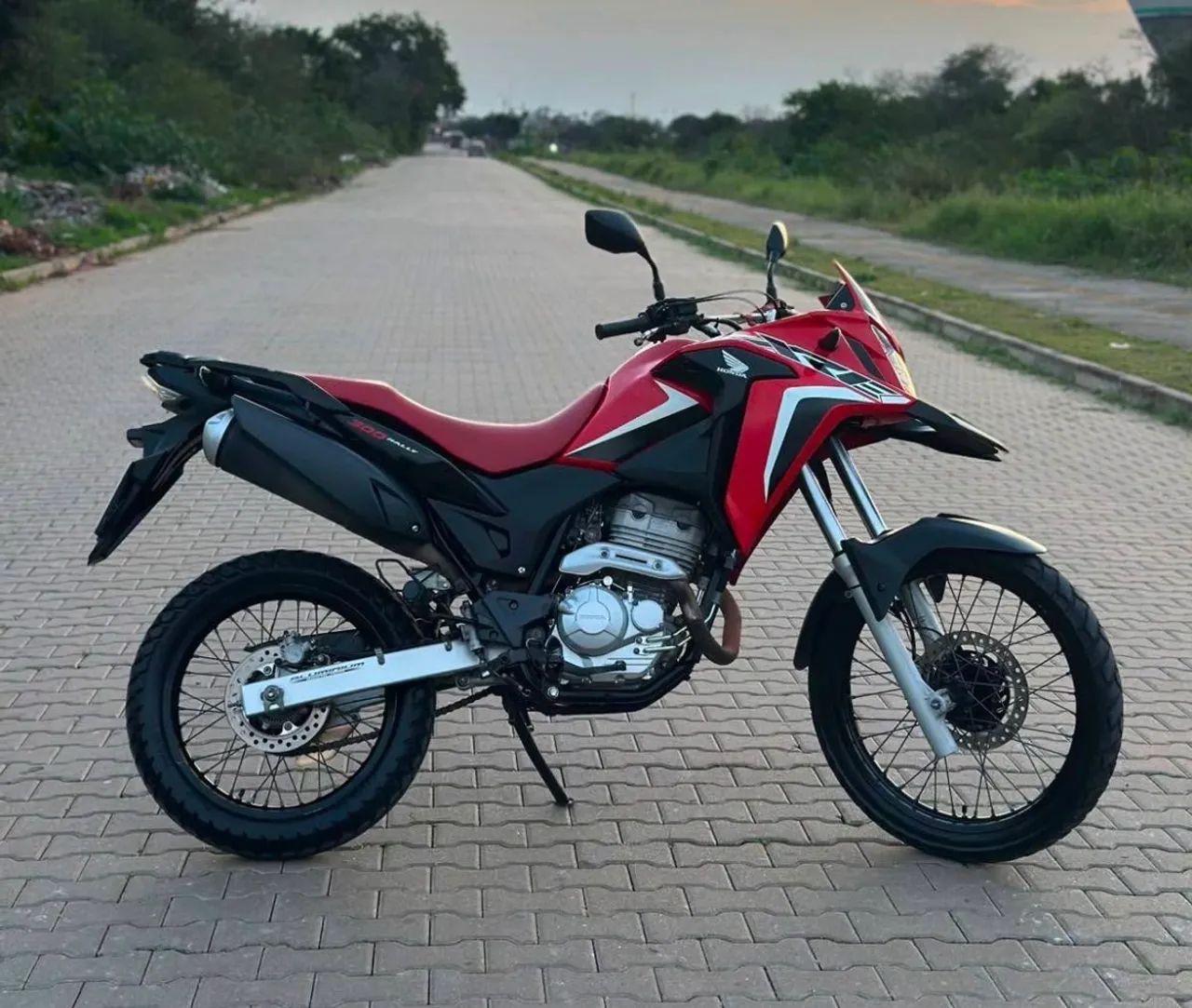 XRE 300 - Foto 2