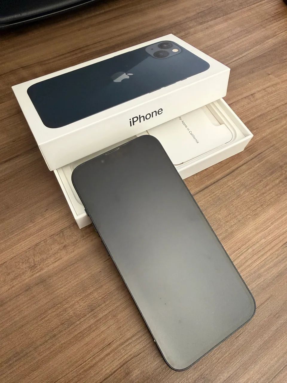 iPhone 13 Apple 128GB - Meia-noite (Black) + Caixa - Celulares e