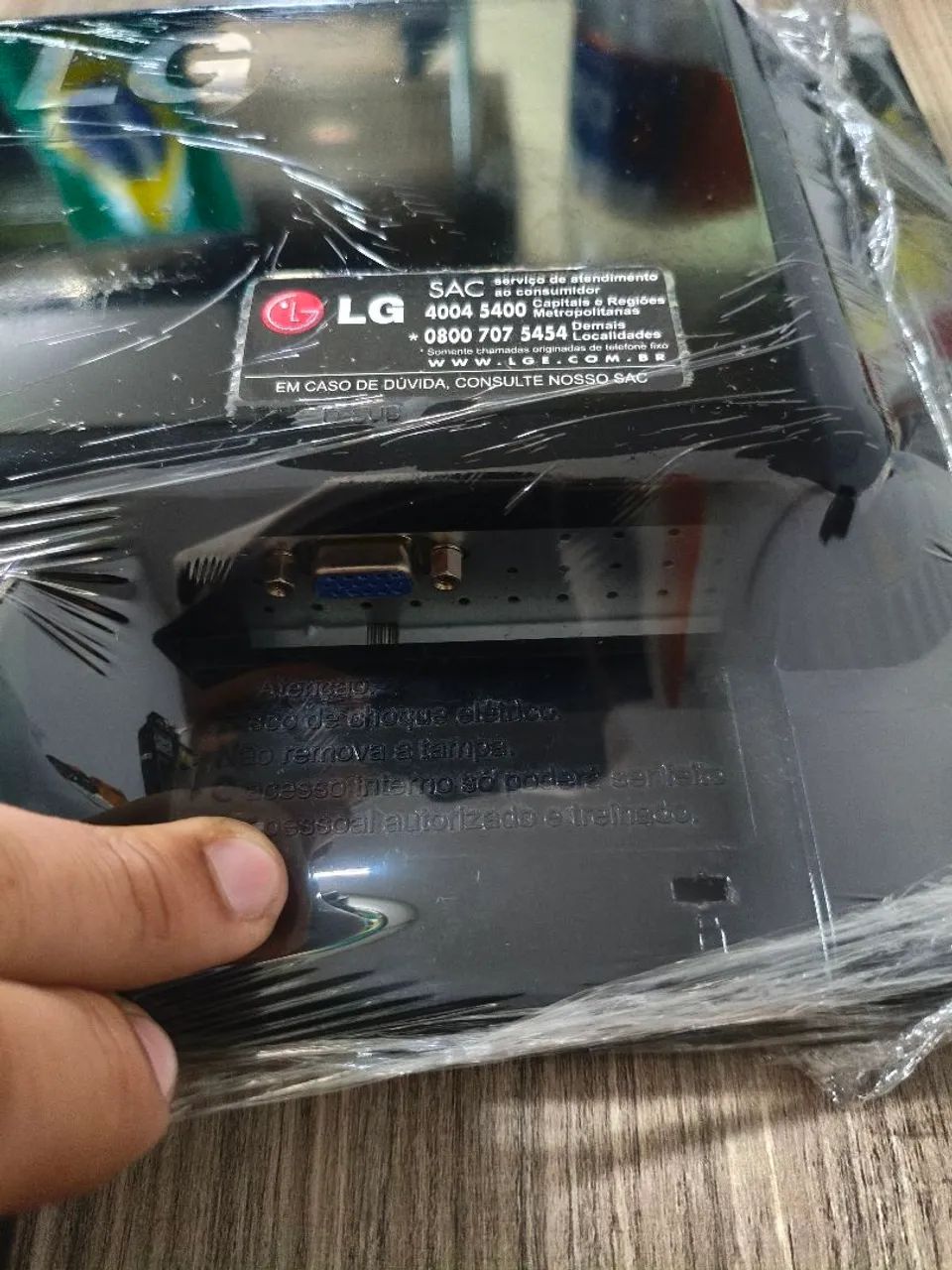 Monitor LG 15,6"  - Foto 3