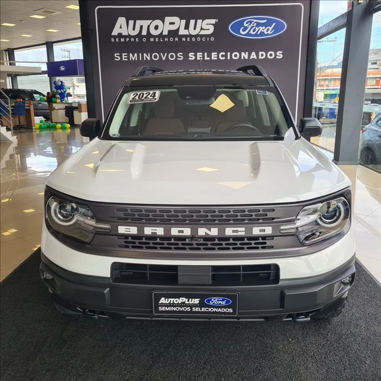 Ford Bronco 2024