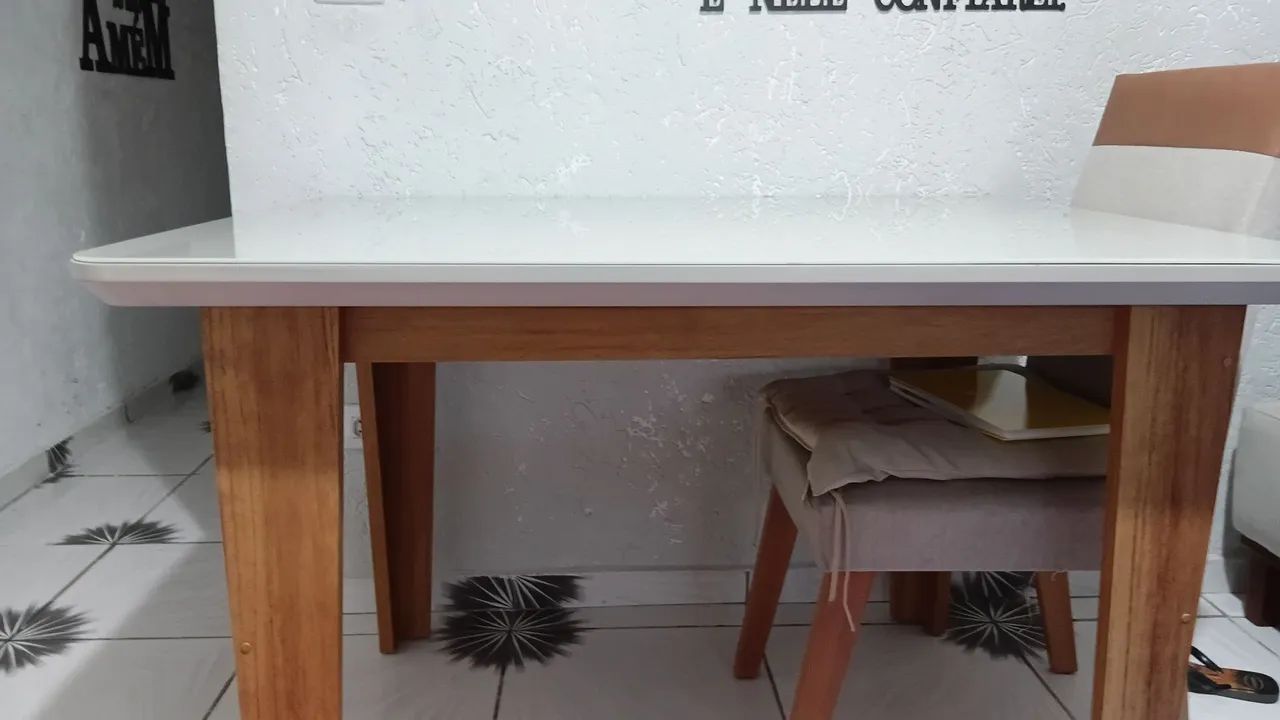 Mesa 4 cadeiras ótimo condições  - Foto 4