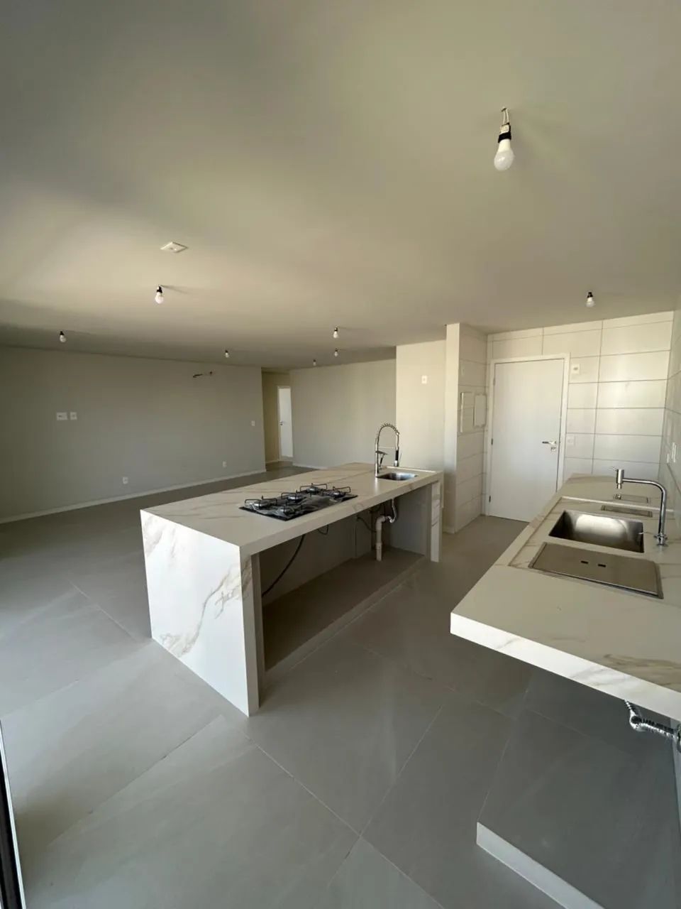 Venda Apartamento com 169m² na Ponta Dareia - Foto 4