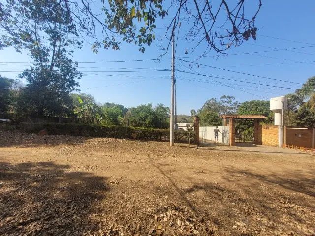 OPORTUNIDADE - LINDA CHACARA A VENDA COM RIO NO FUNDO - Foto 2