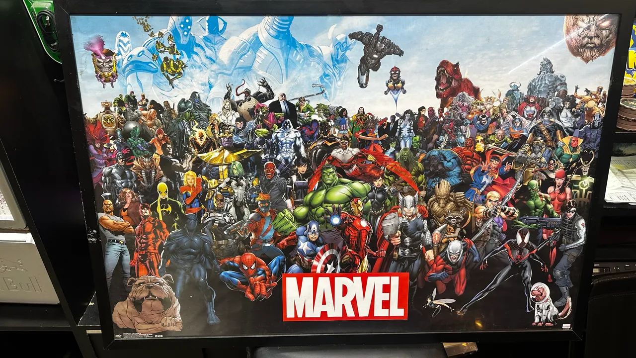 QUADRO MARVEL SUPER HERÓIS E VILÕES 