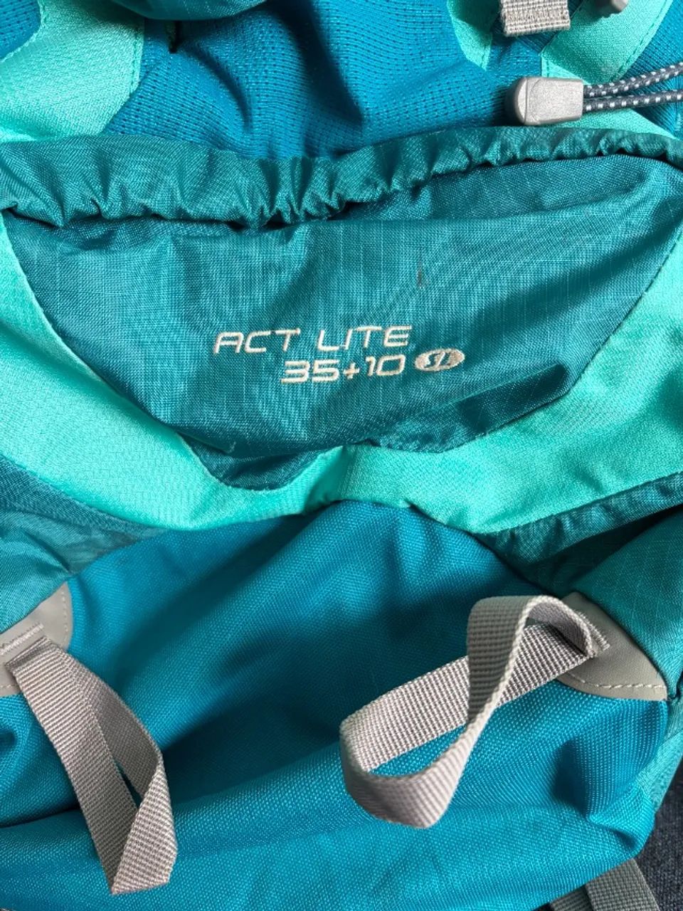 Mochilão Deuter Act Lite 35 + 10 SL