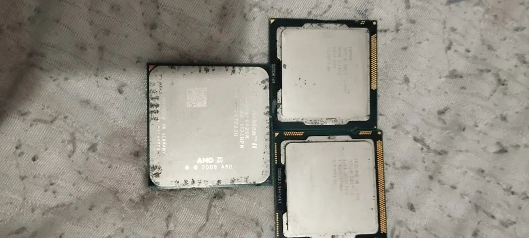 Lote peças de informática (Memória RAM, CPU, etc...)