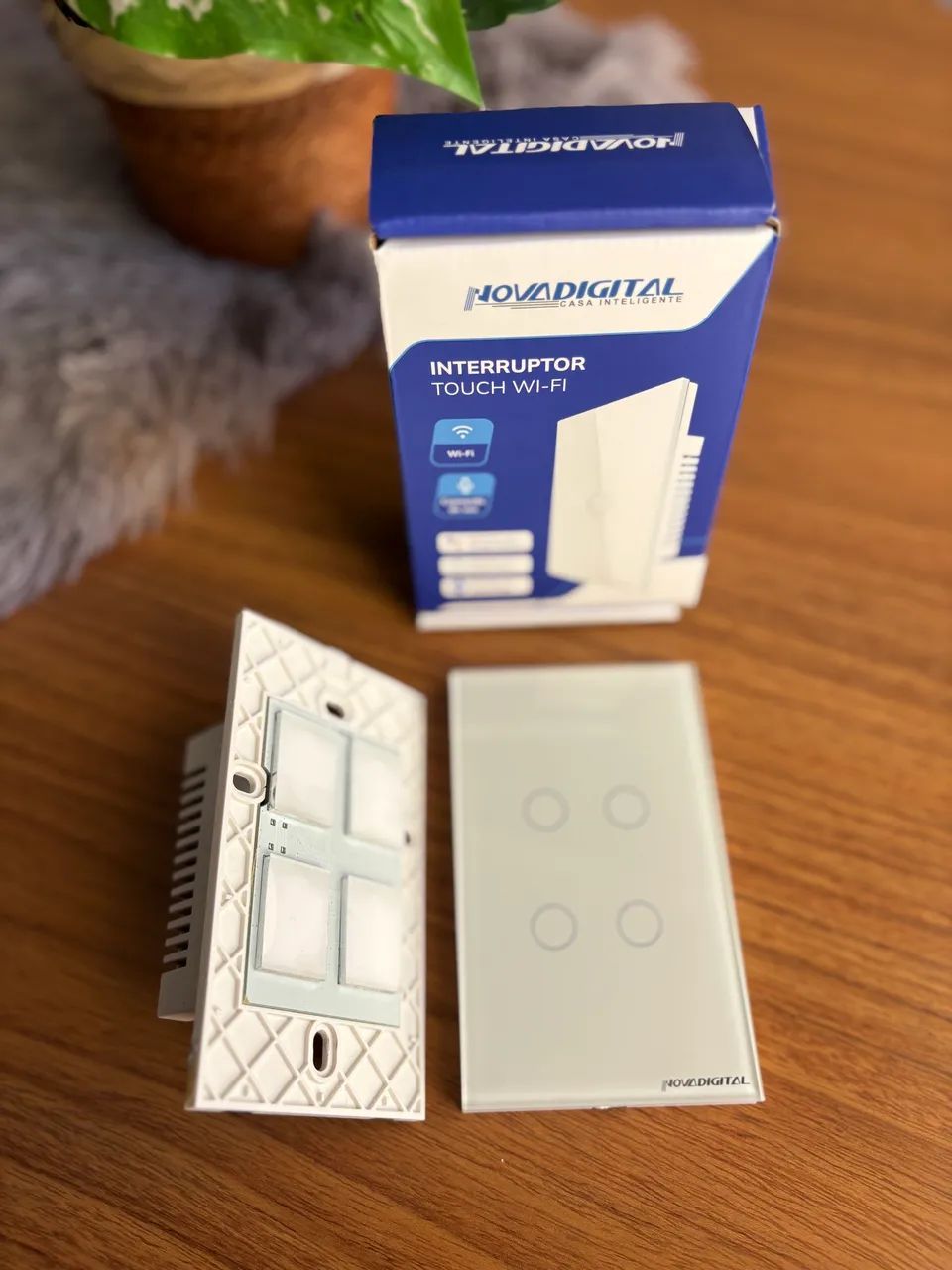 Nova Digital 4-Button Smart Switch440256123120527363