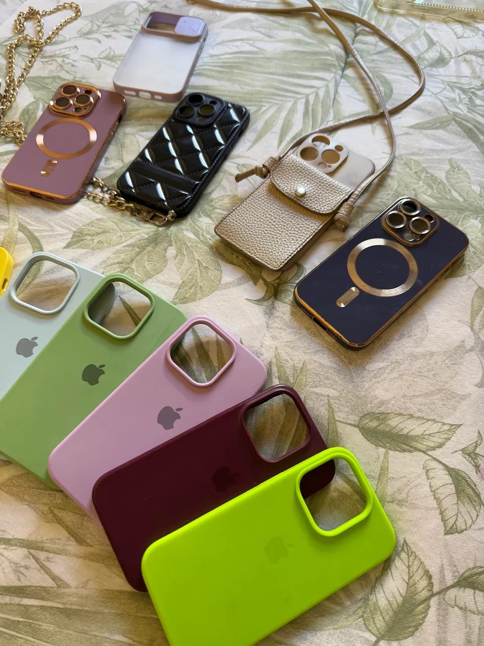 Capinhas para celular iPhone 14 PRO - Foto 3
