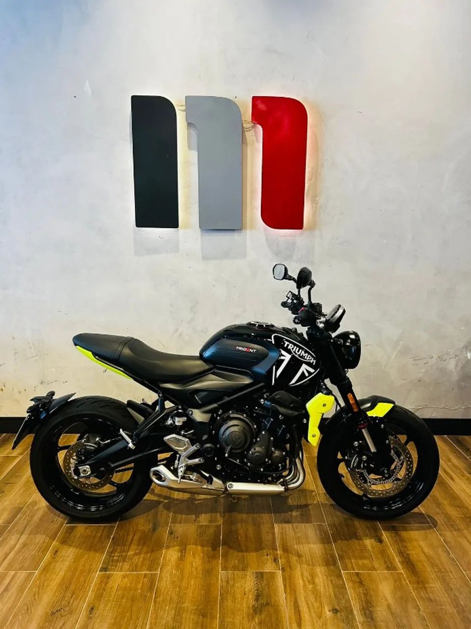 TRIDENT 660 ABS 2024