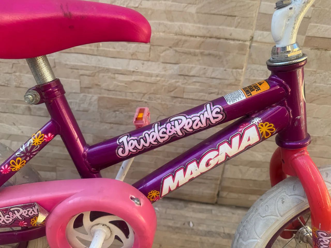 bicicleta  aro 12  da marca MAGNA-importada - Foto 3
