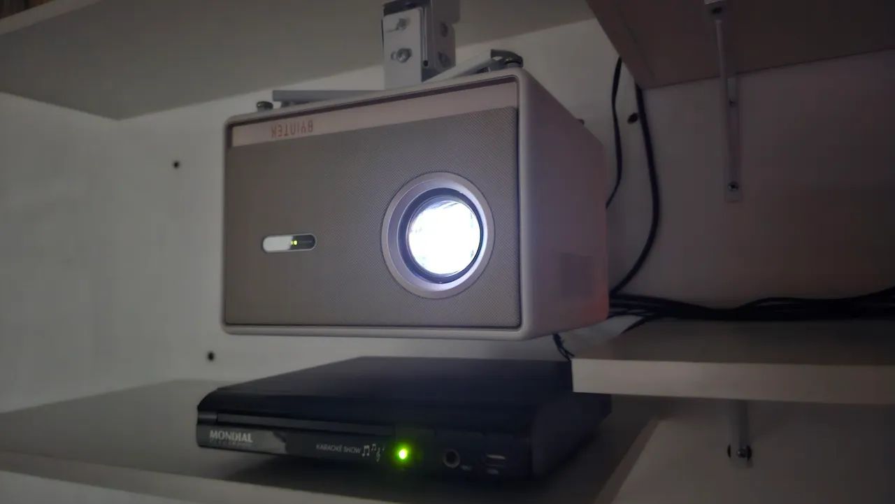 Projetor Byintek T5 Max