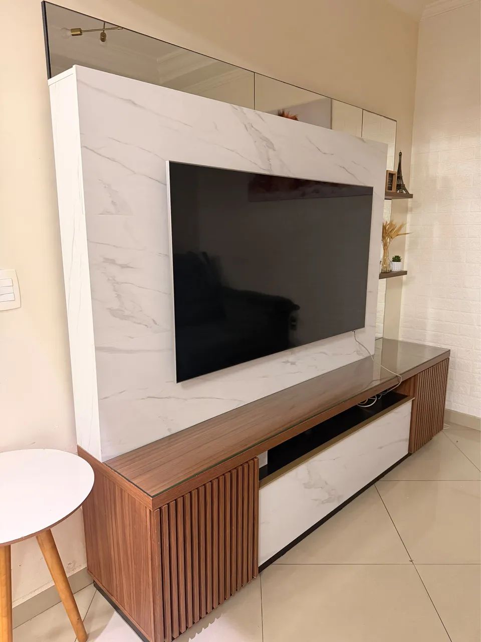 Estante Niterói para Tv até 70 Polegadas 3 Portas 2 Prateleiras com Led  - Foto 3