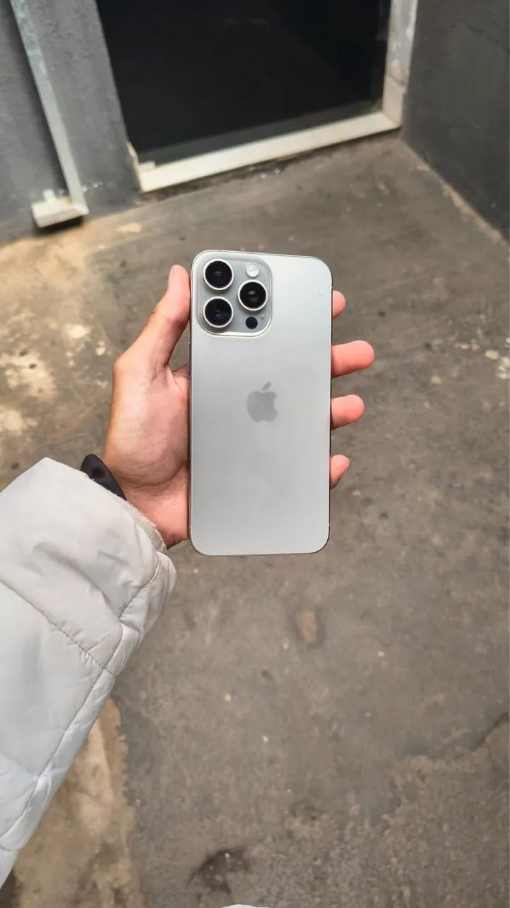 iPhone 15pro Max 256g