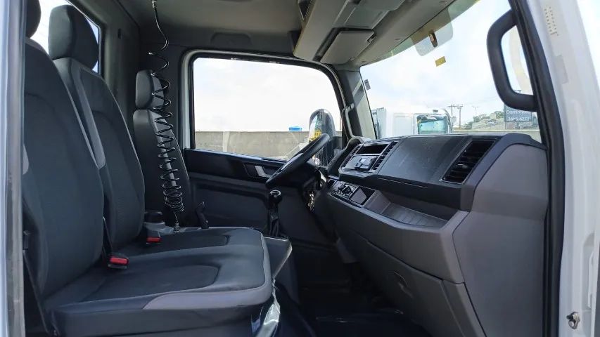 Vw 11.180 Baú 2019 - Foto 4
