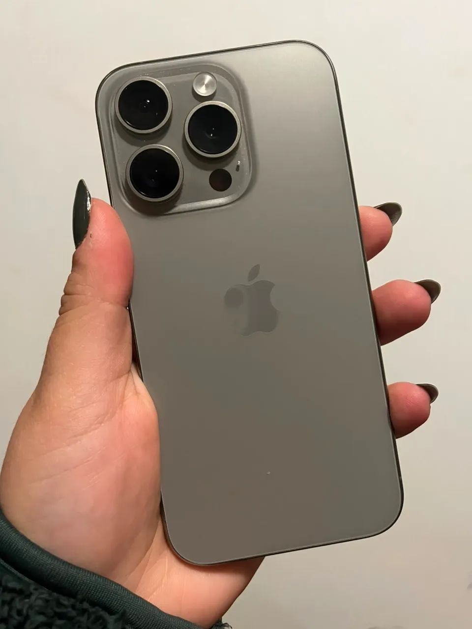 iPhone 15 pro - Foto 3