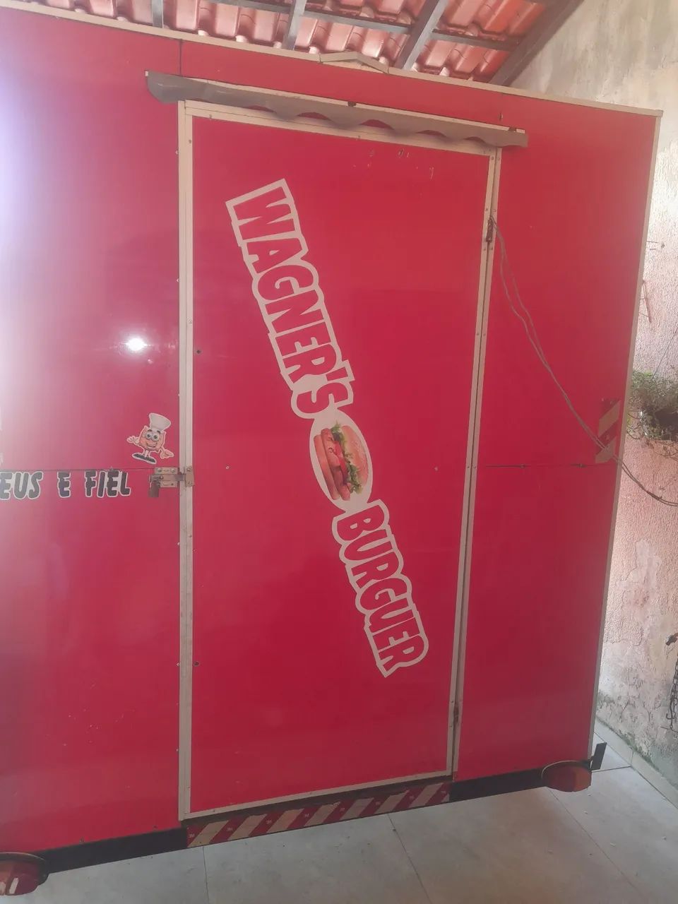 Vende-se  ou troco treiler food truck - Foto 3
