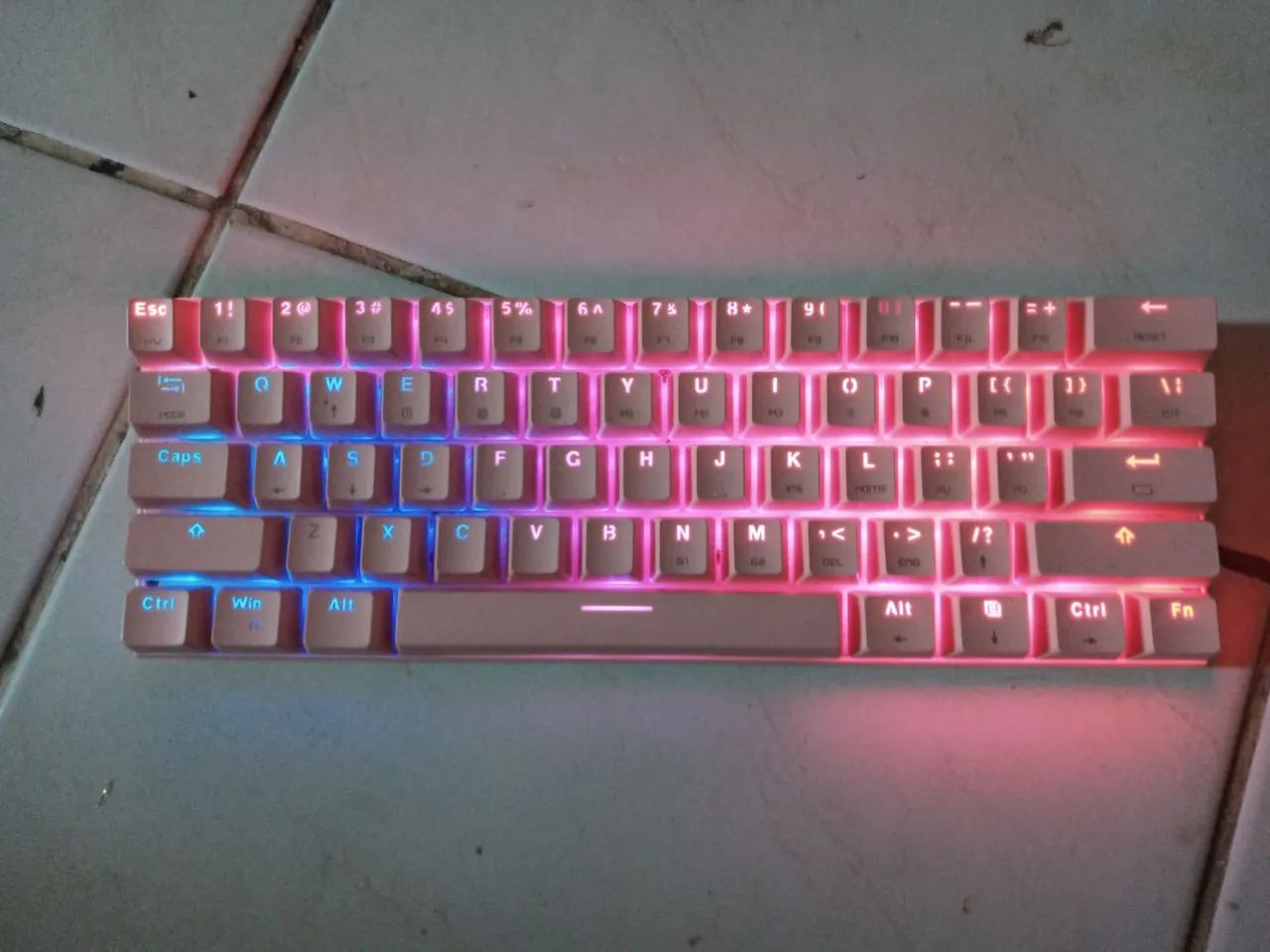 motospeed ck62 rosa Bluetooth