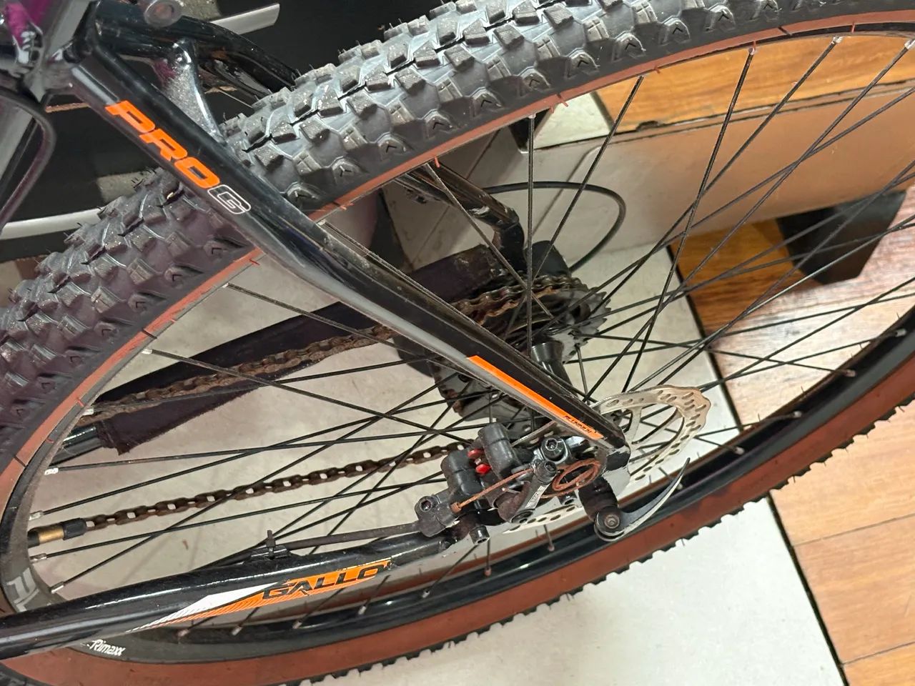 Bicicleta Gallo Aro 26 MTB Suspensão e Freio a Disco - Foto 5