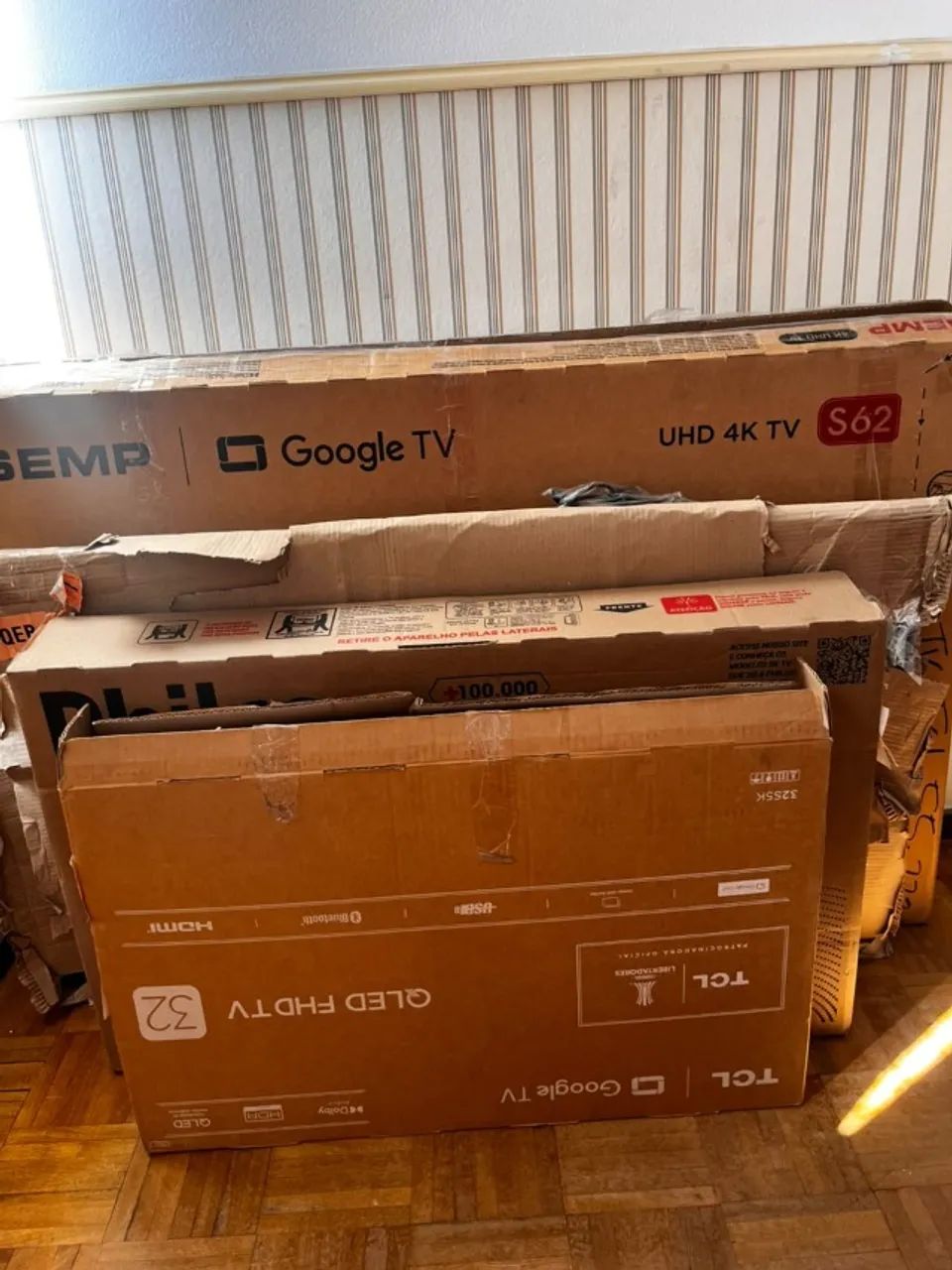 lote de 4 TVs com defeito de tela quebrada - Foto 2