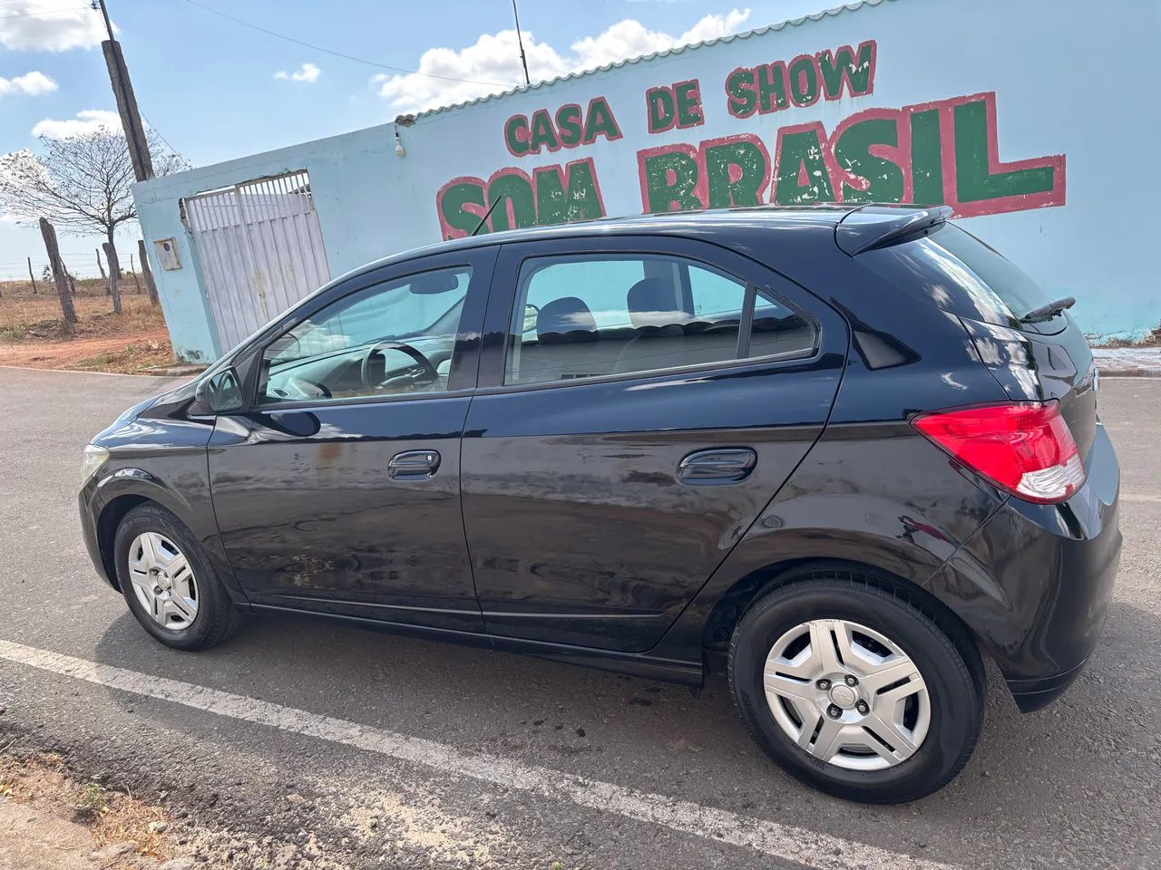 Chevrolet Onix ONIX HATCH Joy 1.0 8V Flex 5p Mec. 2017