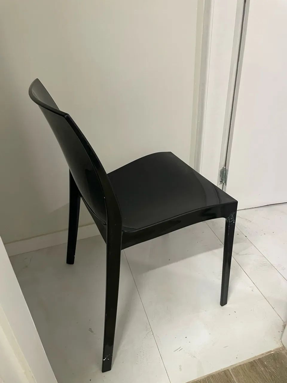 Cadeira preta  - Foto 2