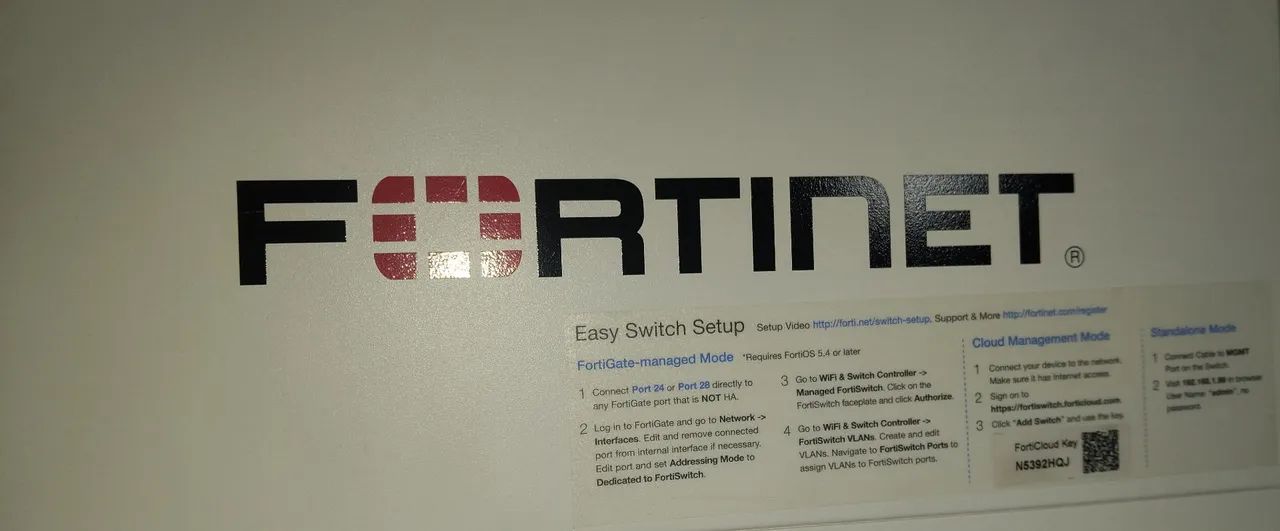 FortiNet Switch - Foto 3