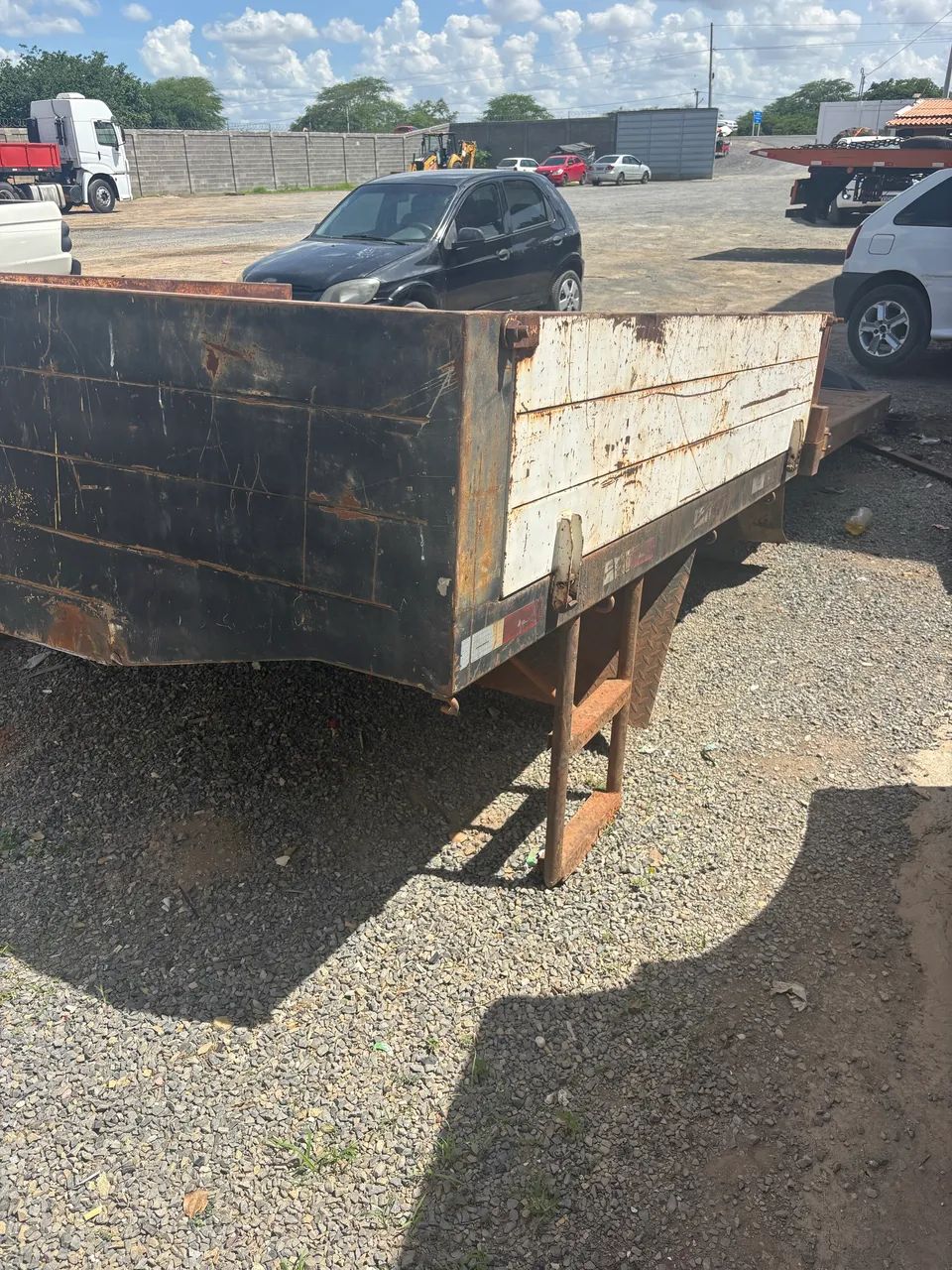 Carroceira com cabine suplementar  - Foto 6