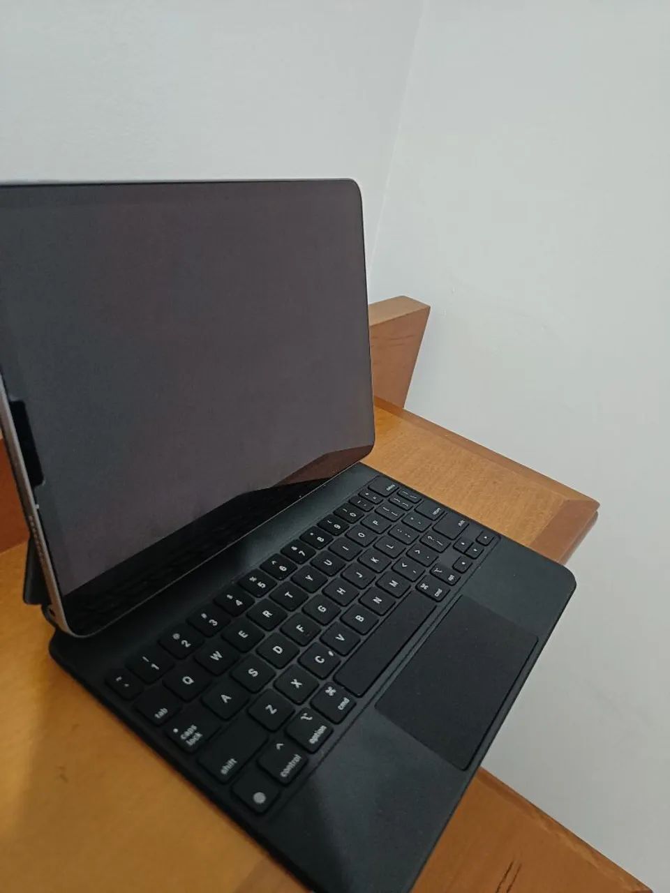 iPad Pro 11' 127GB + Teclado Magic Keyboard  - Foto 2