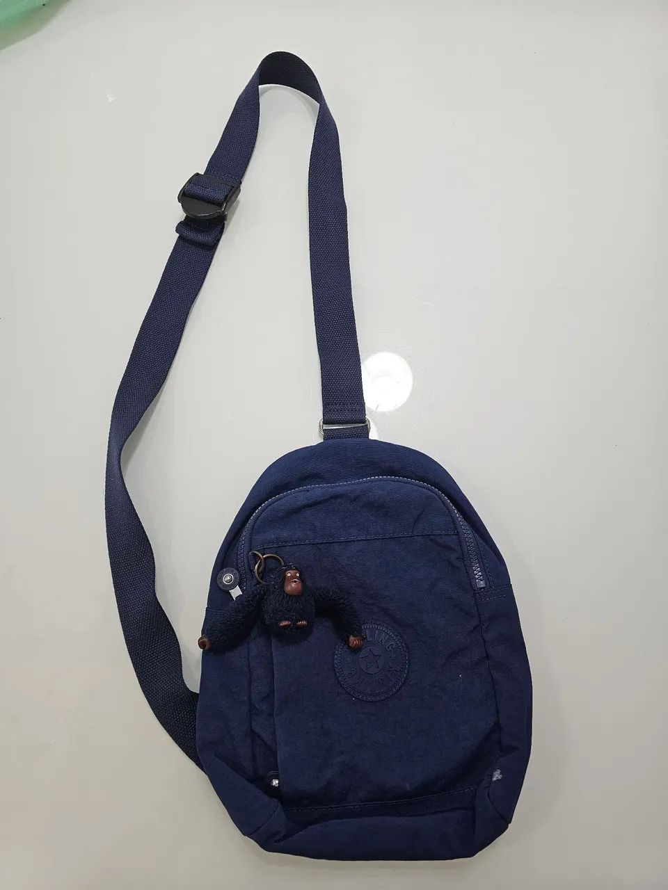 Bolsa kipling modelo sling 