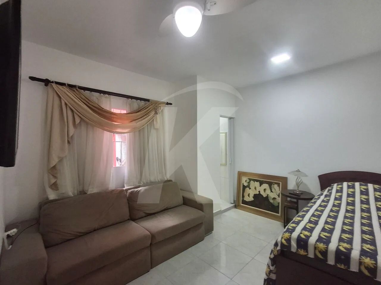 Casa com 1 dormitório, sala, cozinha, banheiro, área de serviço. - Foto 5