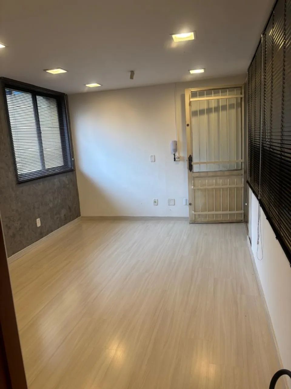 Sala Centro Santa Maria com 25m2 - Foto 3