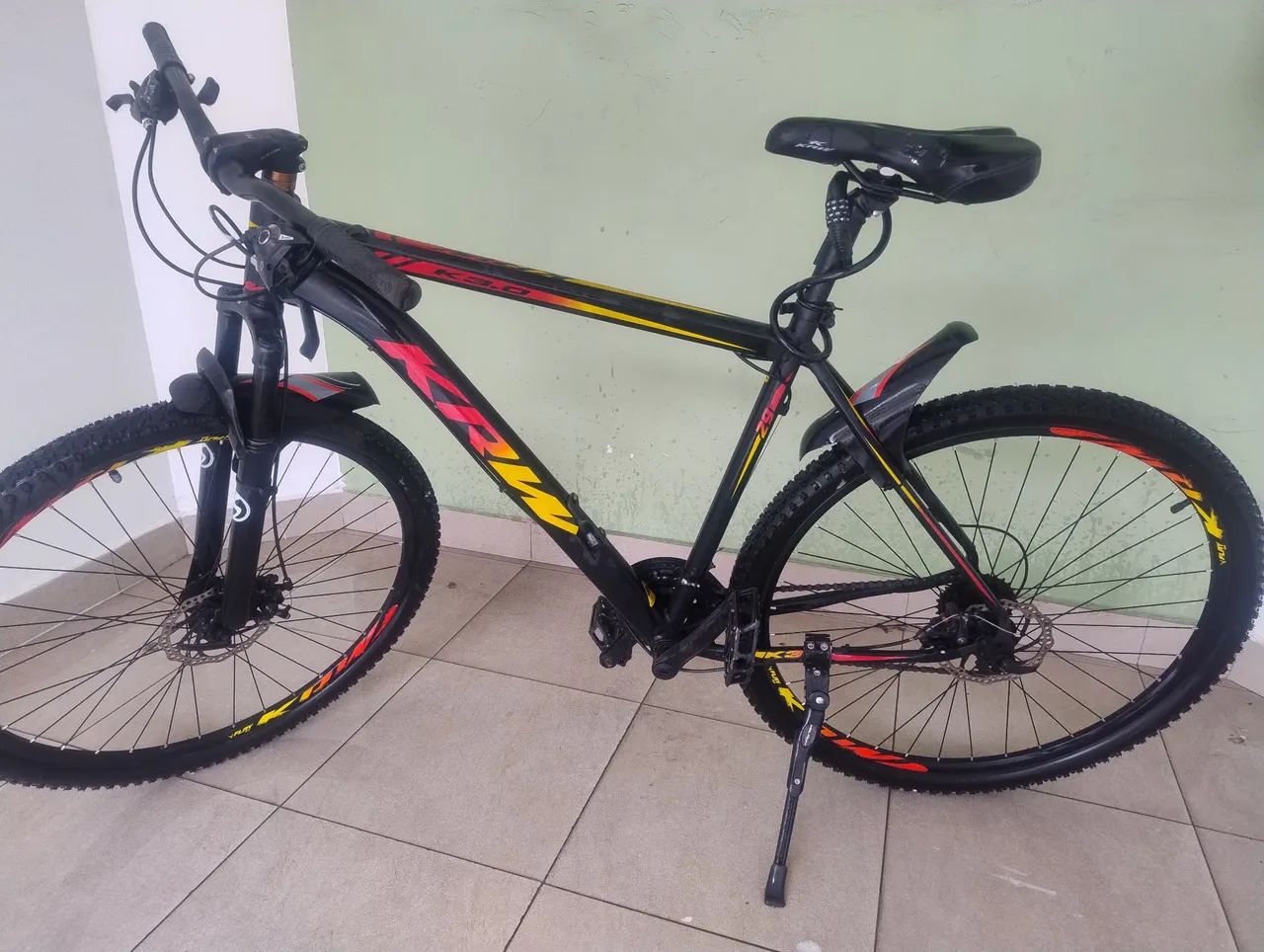Bicicleta aro 29 semi nova  - Foto 2