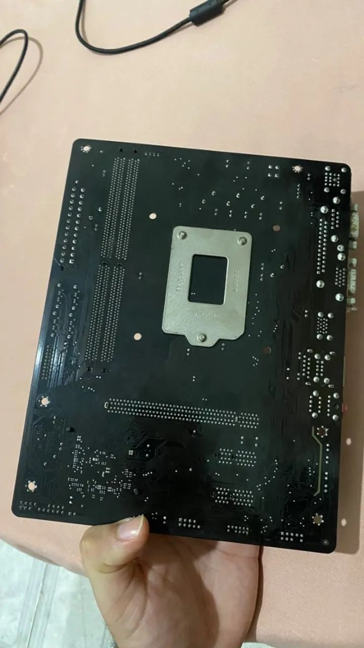 Placa Mãe GIGABYTE H310m ds2 8° e 9° geração INTEL. - Foto 5