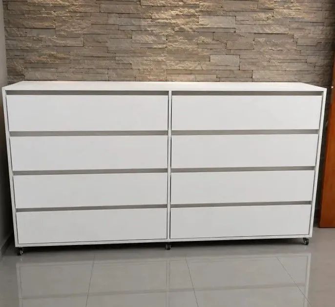 Cômoda L 2.00 M Com Rodízio 