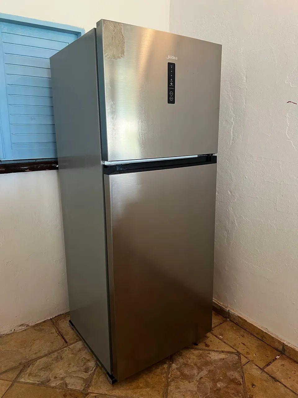 Geladeira Midea