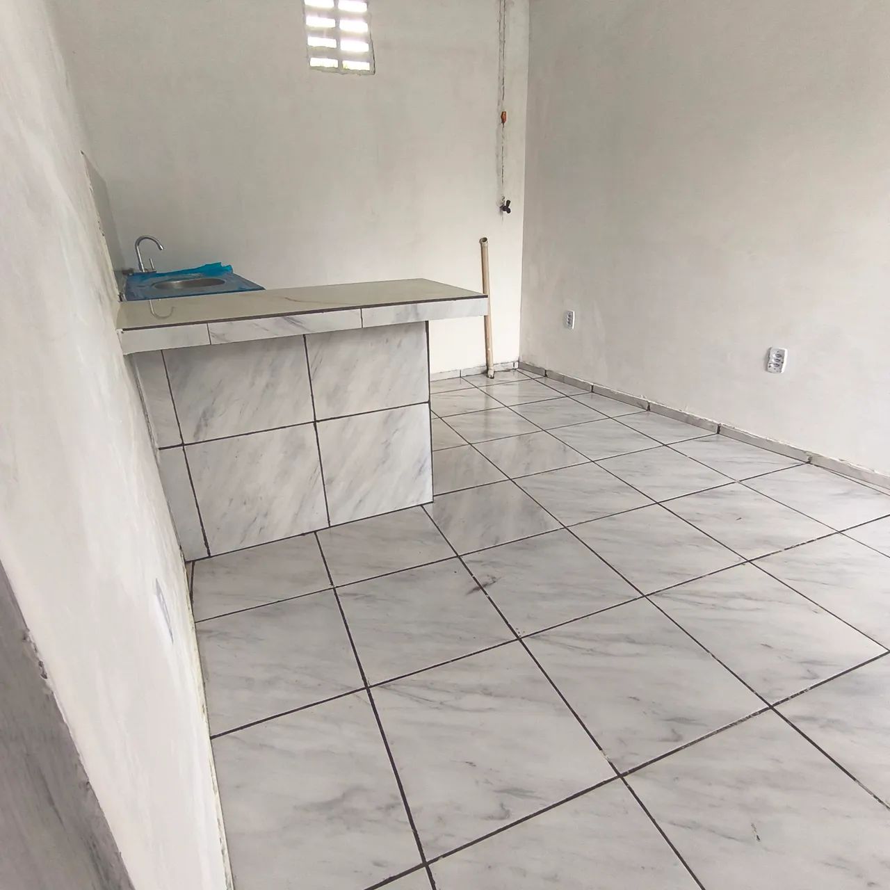 ALUGO kitnets bem localizada. - Foto 5