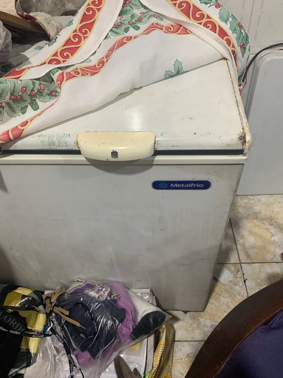 FREEZER METAL FRIO 