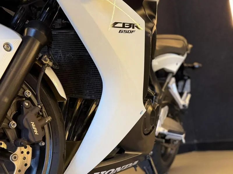 HONDA CBR 650F 2015 - Foto 3