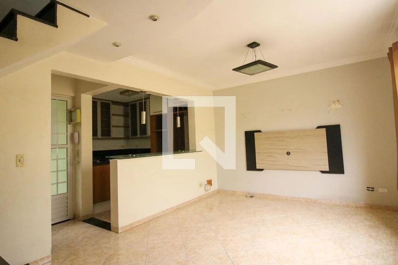 Casa à Venda - Vila Santa Clara, 2 Quartos, 72 m2