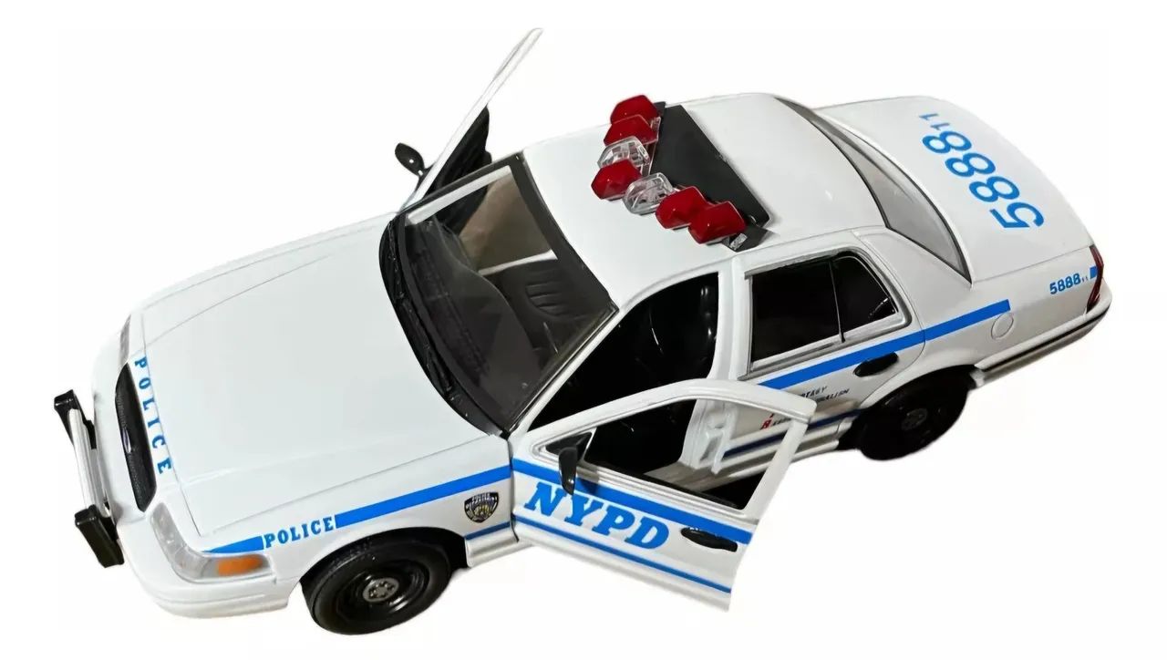 1:24 Miniatura 2011 Ford Crown Victoria Police Interceptor NYPD