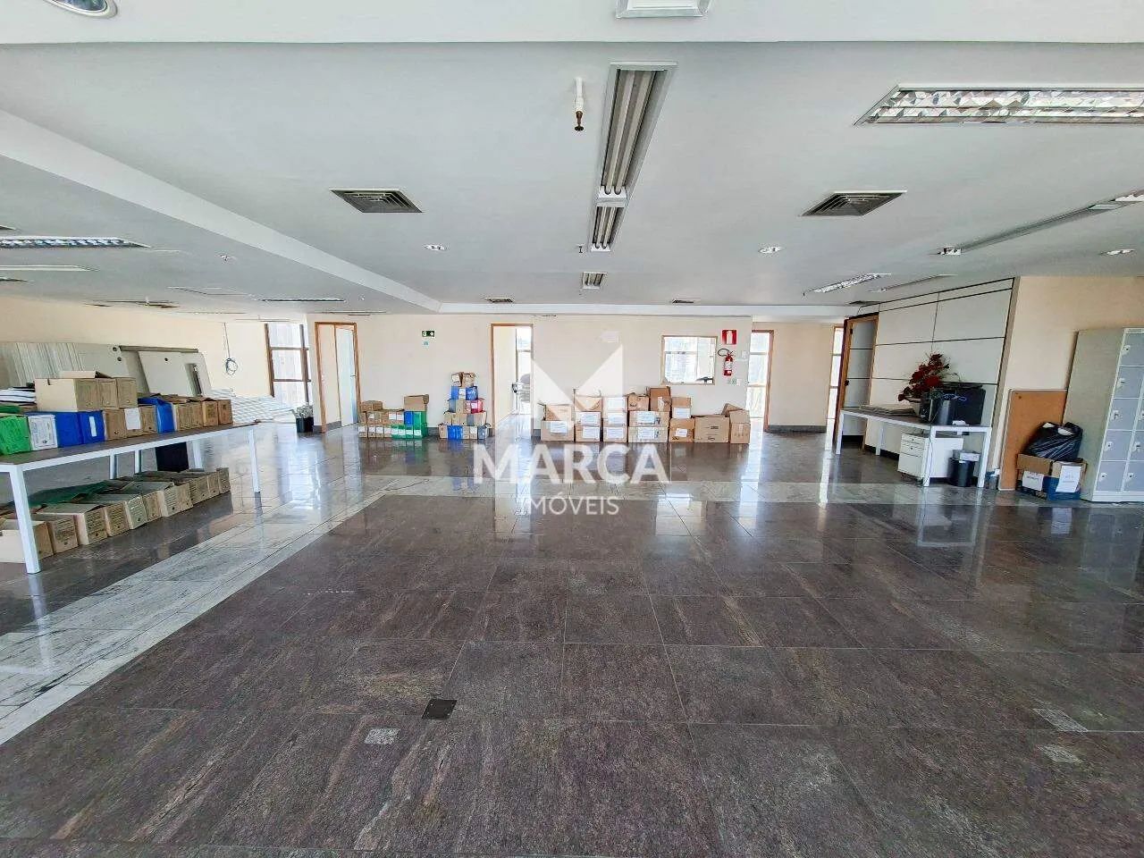 Sala Comercial e 4 banheiros para Alugar, 375 m², Na Savassi, Belo horizonte. - Foto 5