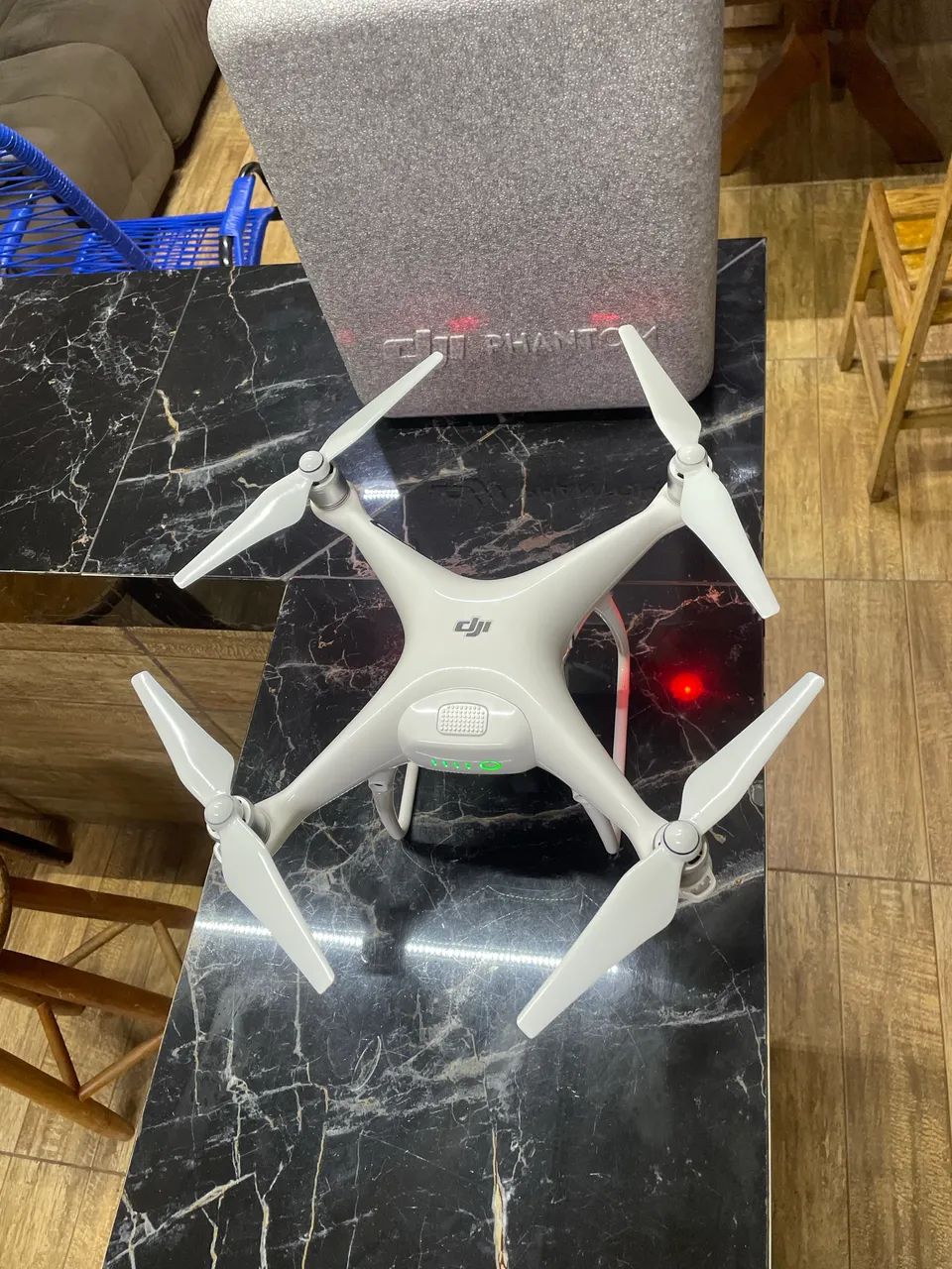 DJI Phantom 4 Pro ( FLY MORE COMBO!)