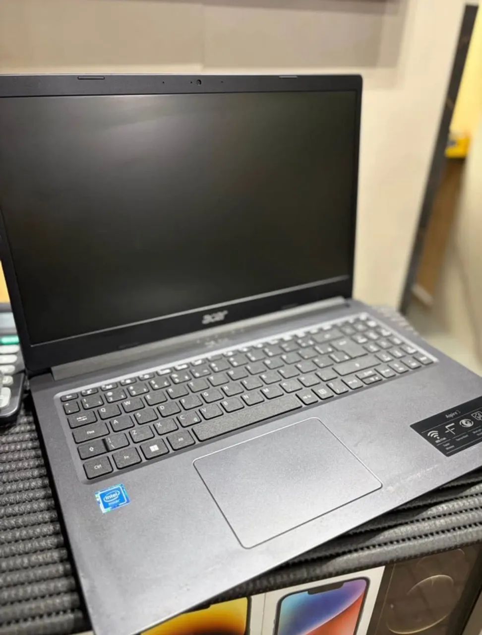 Notebook acer celeron 4gb de ram ssd 120 bateria boa 