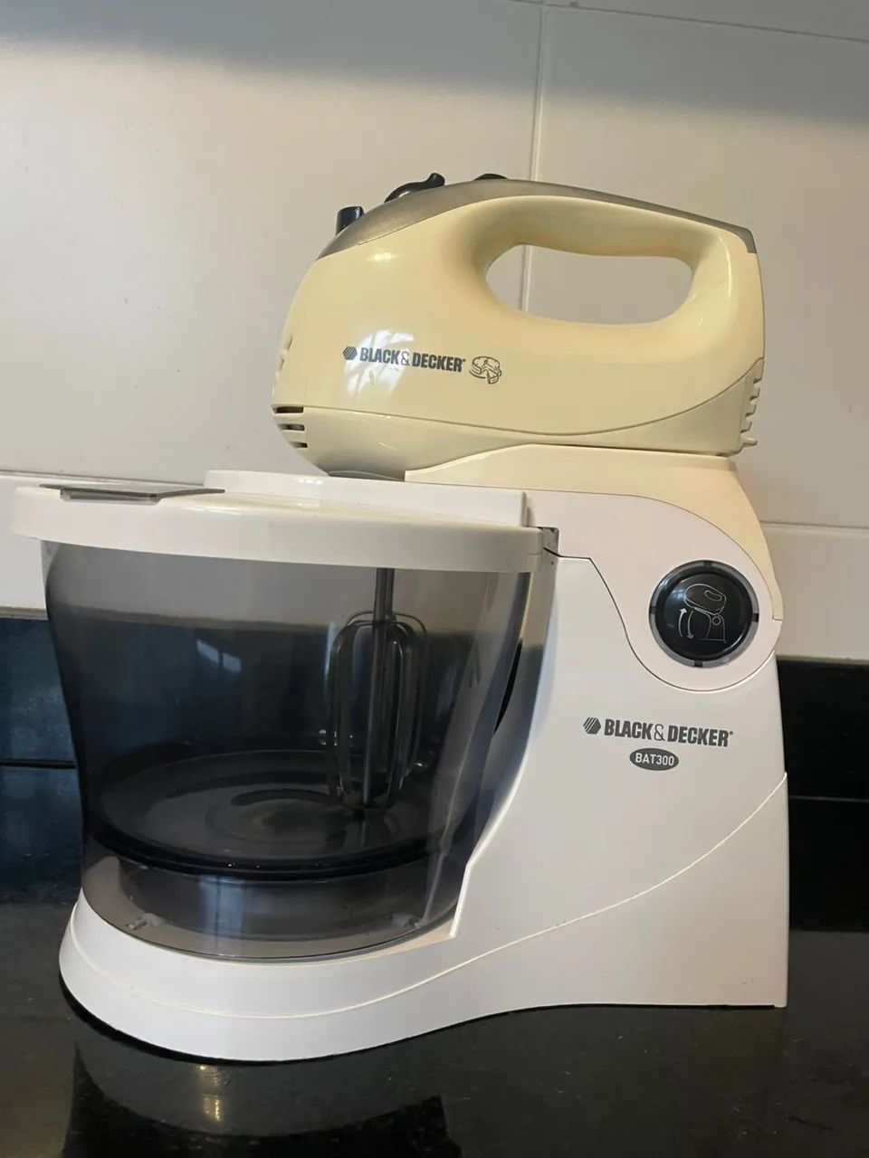 Batedeira black Decker BAT 300