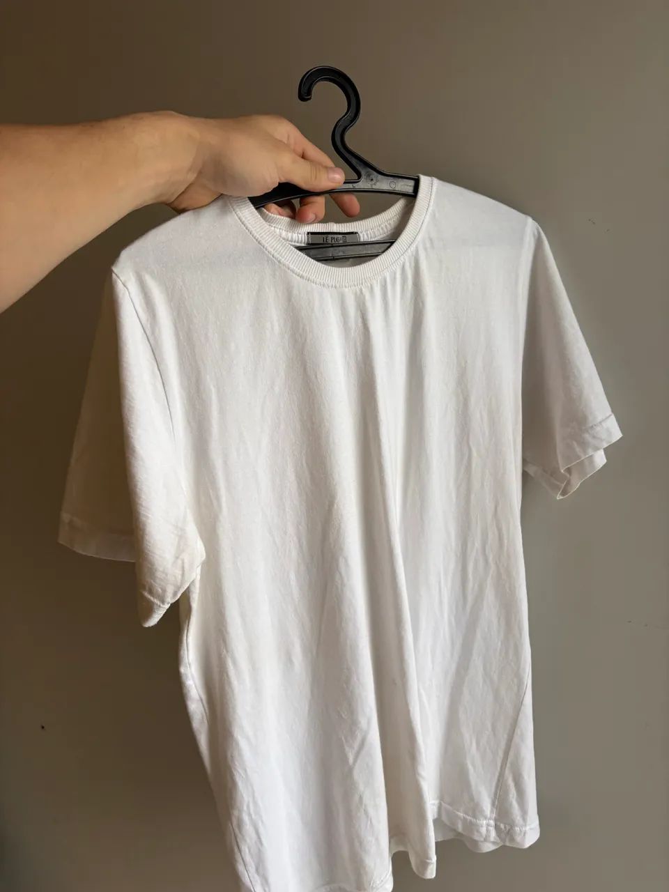 Camiseta Branca Básica le plug 