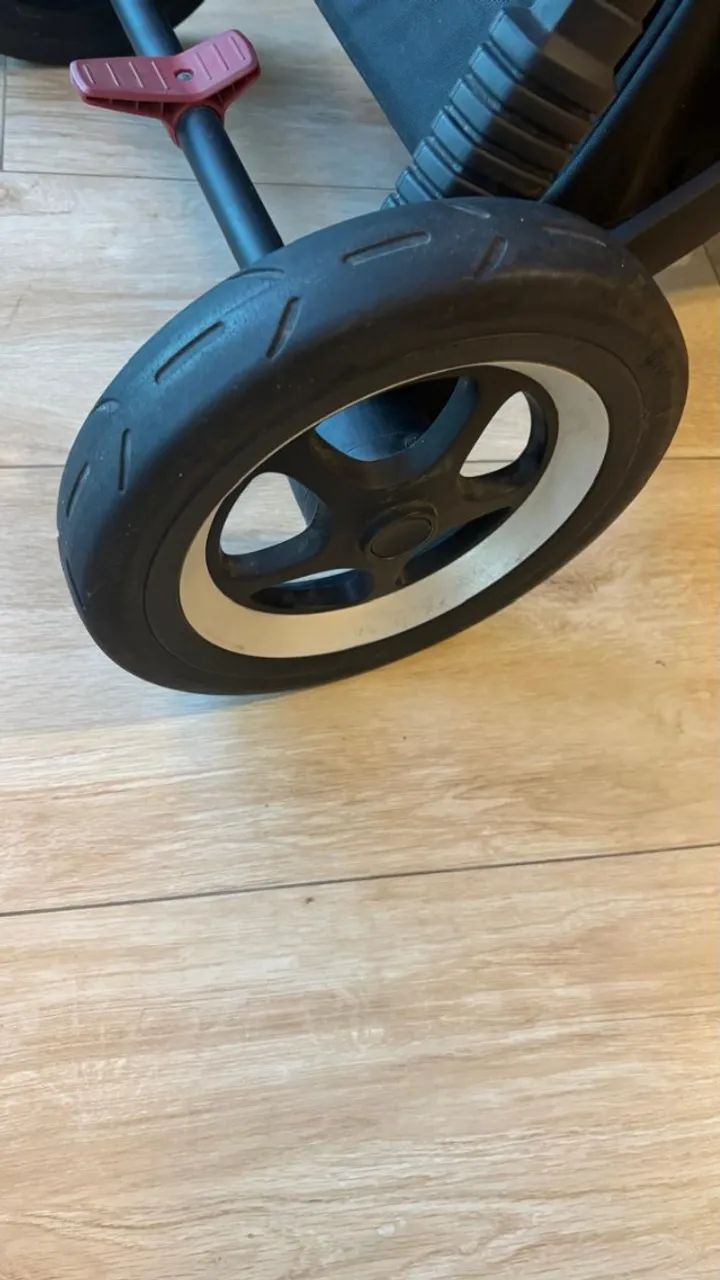 Carrinho Thule Sleek DUPLO - perfeito para GÊMEOS ou crianças de idades próximas - Foto 2