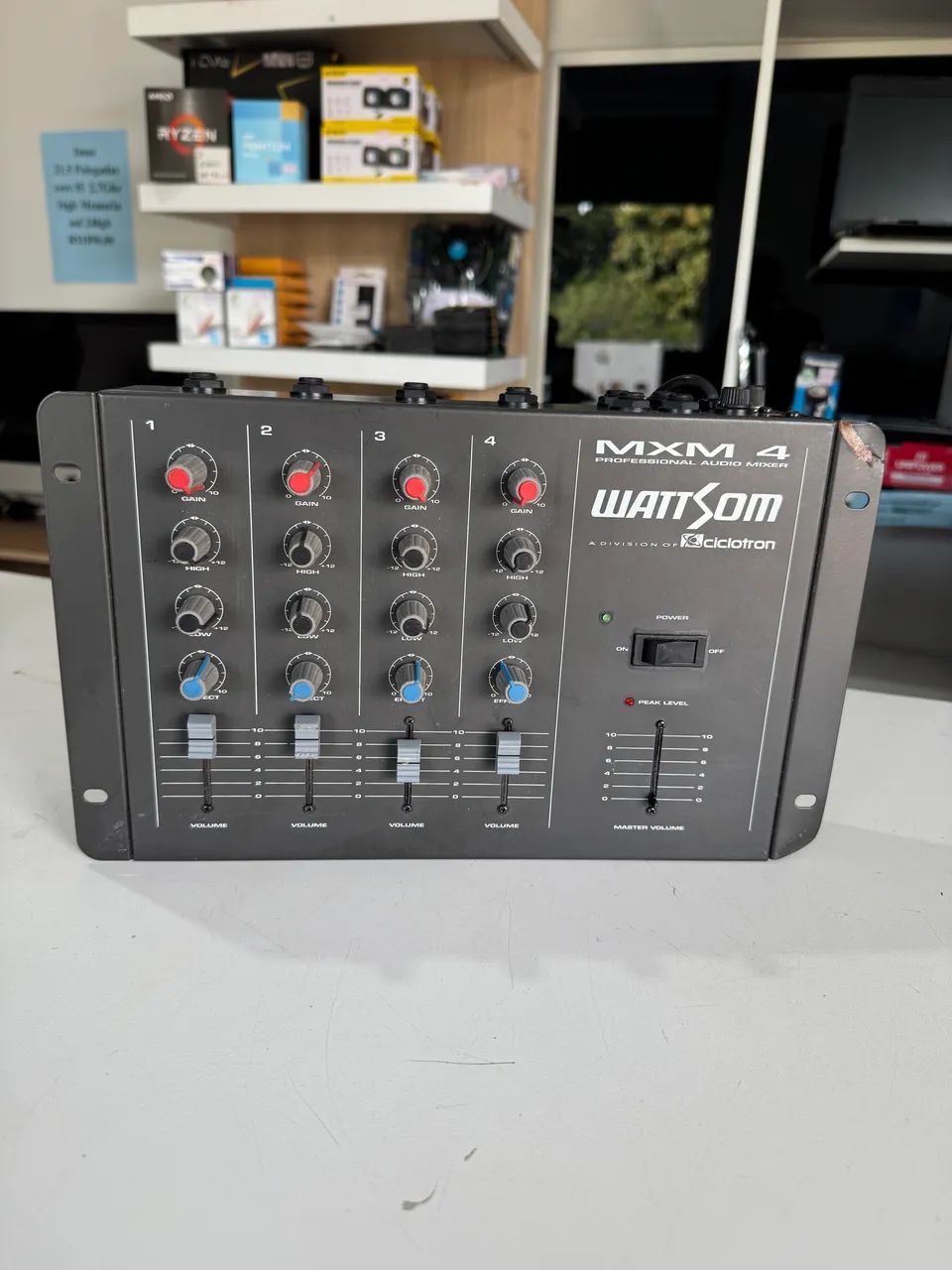 Mesa de som wattsom