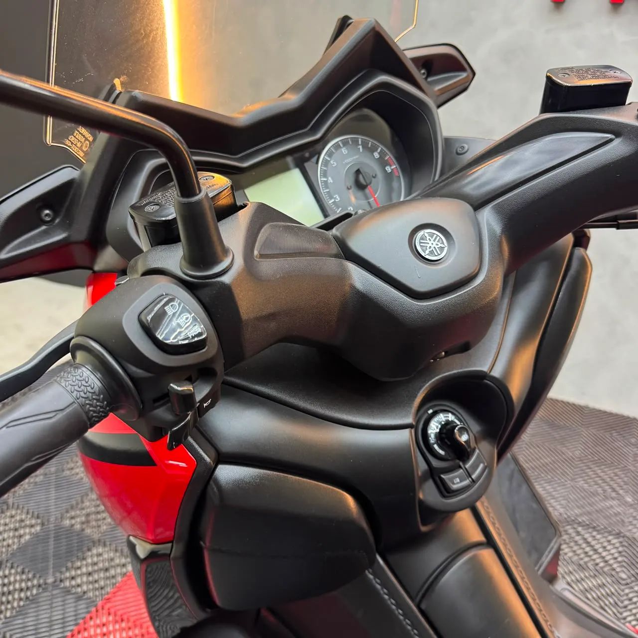 Yamaha XMAX 250 ABS - Foto 4