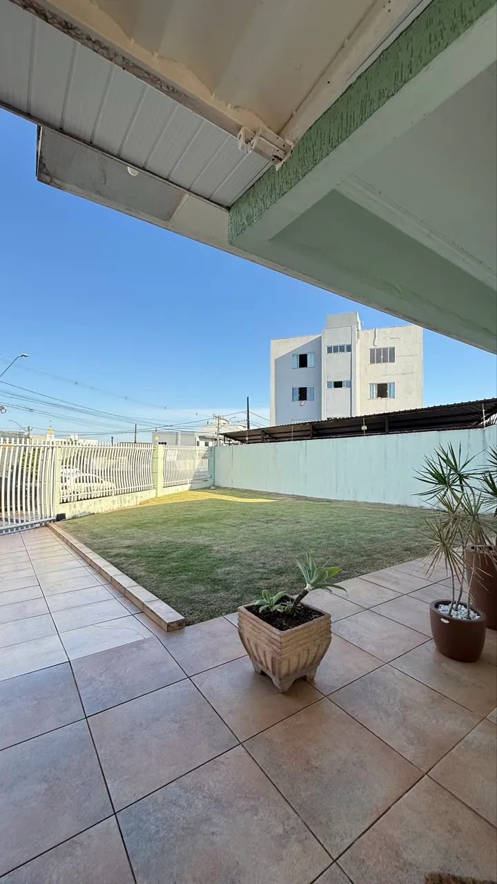 Casa no Maria Luiza com três quartos e piscina  - Foto 2