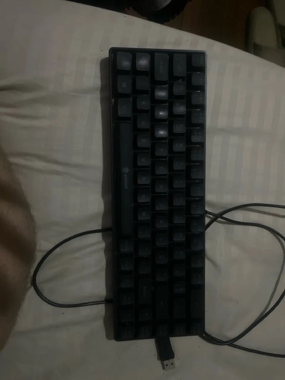 Teclado gamer FAY 68%